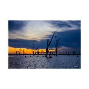 Lake Mulwala, Yarrawonga, Victoria, Australia. T-Shirt