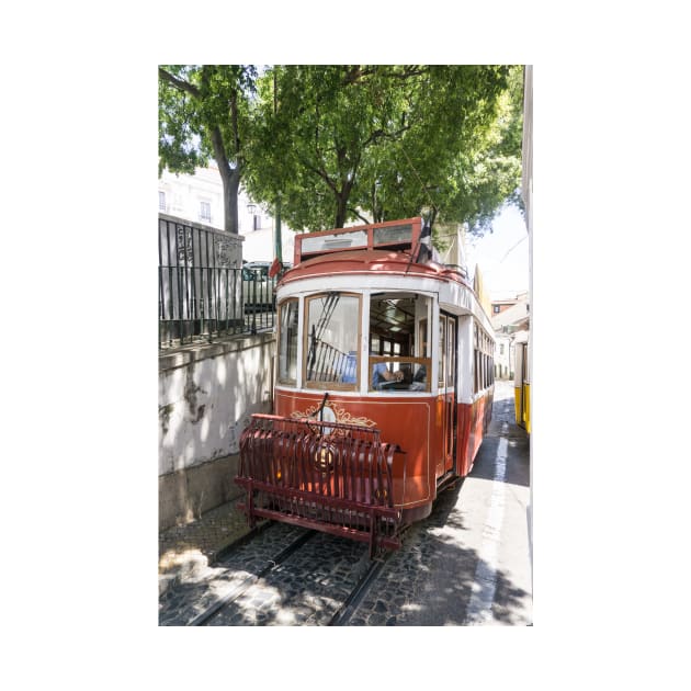 Old Tram, Lisbon by newbeltane