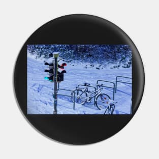 Traffic lights, traffic lights, snow, winter, dusk, evening Pin