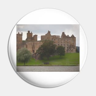 Linlithgow Palace , featured in the Outlander as Wentworth Prison Pin