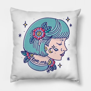 Love me girl Pillow