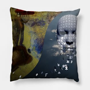 Lost dreams Pillow