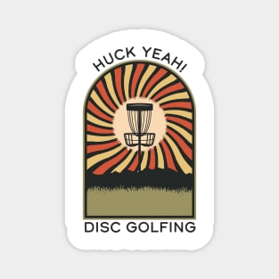 Huck Yeah! Disc Golfing | Disc Golf Vintage Retro Arch Mountains Magnet