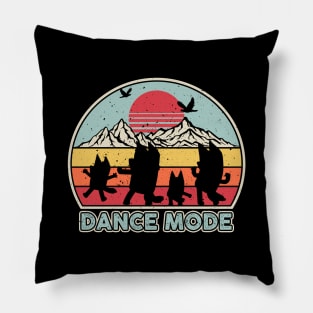 Merch Retro Vintage Dance Mode Heele Pillow