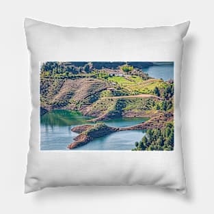 Guatape Lakes4 Columbia Pillow