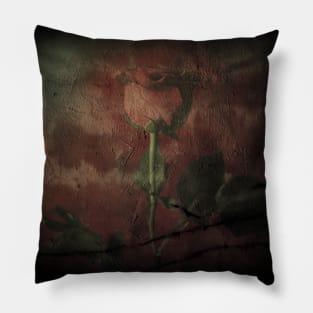 Red rouse darkness Pillow