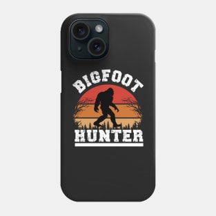 Bigfoot Hunter, Funny Sci-Fi Sasquatch Sassy Cryptid Hunting Phone Case