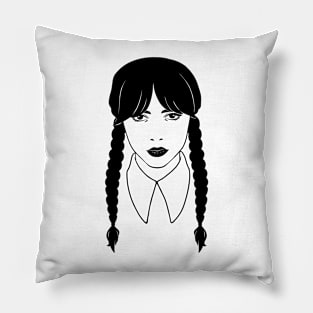 serial girl Pillow