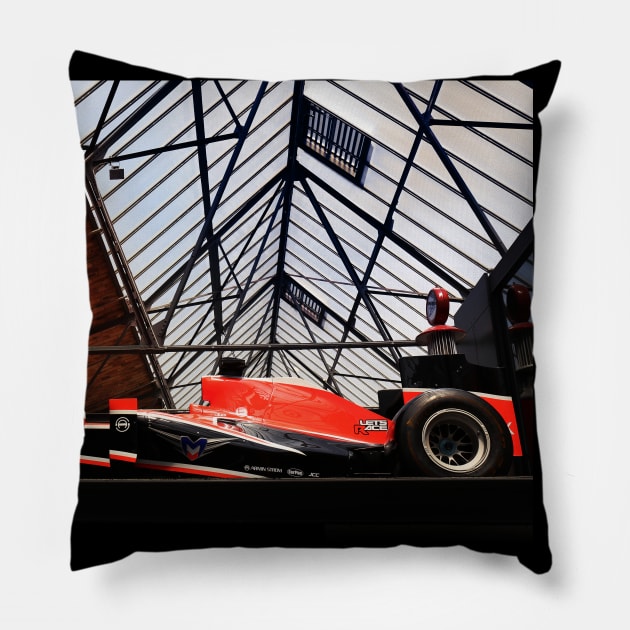 formula one, F1 deko Pillow by hottehue