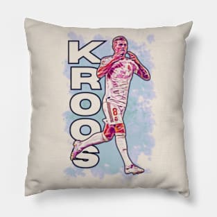 Kroos T. Pillow