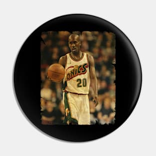 Gary Payton - Vintage Design Of Basketball Pin