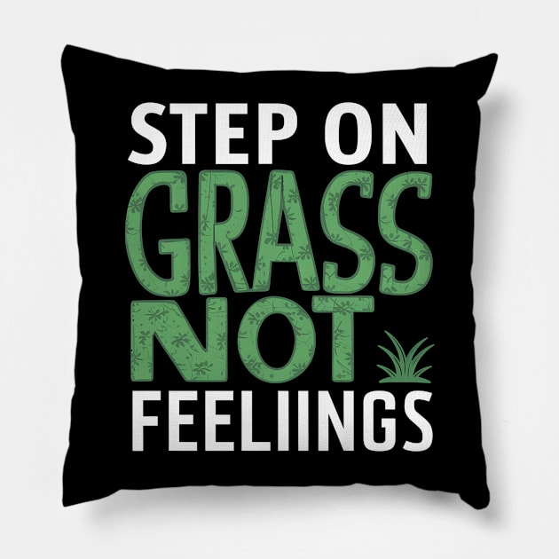 Grass Pillow by NomiCrafts