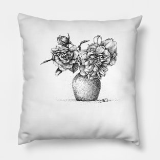 Black and white bouquet of roses Pillow