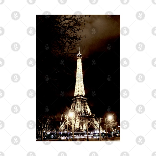 Eiffel Tower at night by SHappe