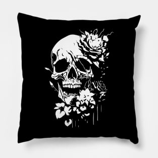 skull and roses Pillow