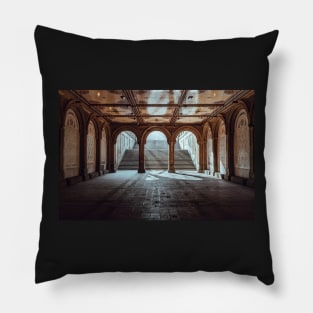 Bethesda Pillow