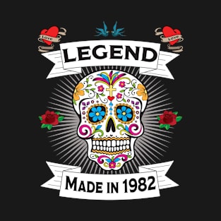 41st Birthday - Sugar Skull Legend Made In 1982 T-Shirt