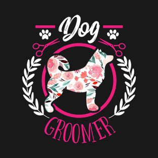 Cute dog groomer gift with flower T-Shirt
