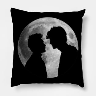 Malec silhouettes and full moon - Alec Lightwood and Magnus Bane / Matthew Daddario and Harry Shum Jr. - Shadowhunters / The mortal instruments Pillow