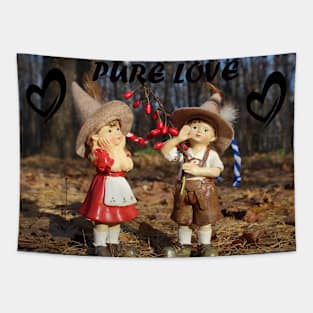little kids shows the pure love Tapestry