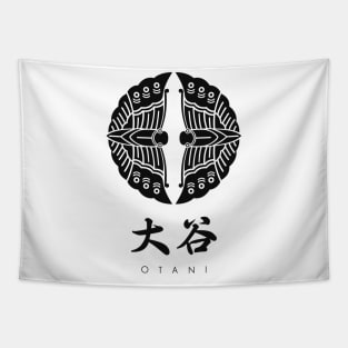 Otani Clan kamon with text Tapestry