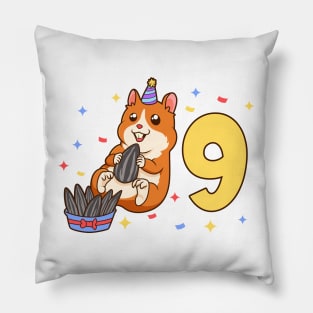 I am 9 with hamster - kids birthday 9 years old Pillow