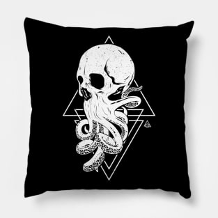 Skulltopus Pillow