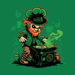 leprechaun st patricks day T-Shirt