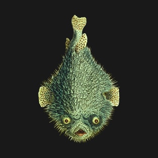 Spiky porcupinefish, green and mean looking with creepy yellow eyes. T-Shirt