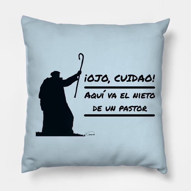 Nieto de un pastor Pillow by vlone.es