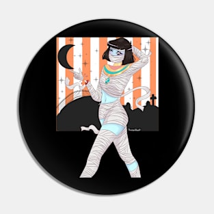 Fashionable mummy Pin