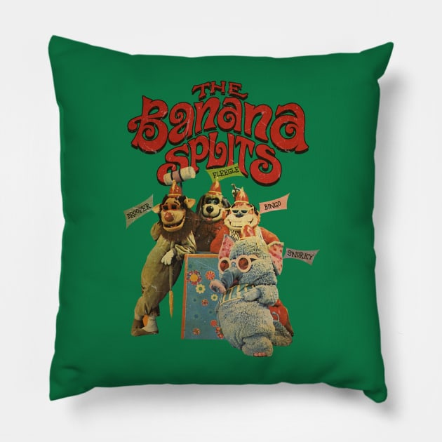 VINTAGE THE BANANA SPLITS TEAM Pillow by bospizza99