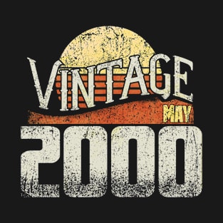 Born On 2000 May - Gift For 20 Year Old & 20th Birthday T-Shirt