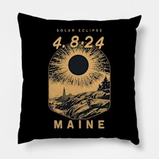 Solar eclipse apparel Maine Pillow