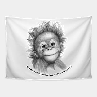 Orang-outan baby-every smile Tapestry