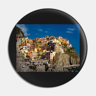 View on the cliff town of Manarola, one of the colorful Cinque Terre on the Italian west coast Pin