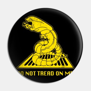 DO NOT TREAD ON ME Pin