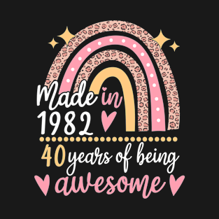 Made In 1982 Rainbow 40 Year Old 40th Birthday Gift T-Shirt