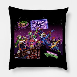 Turtles in concert Pillow