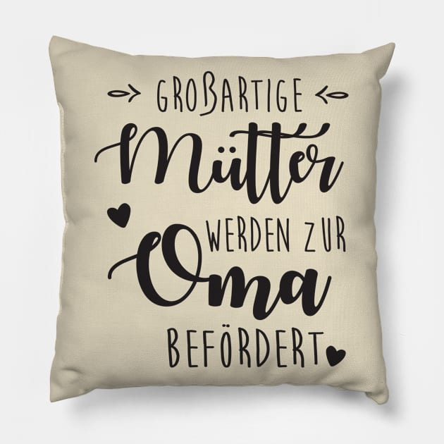 Mütter werden zur oma befördert Pillow by nektarinchen