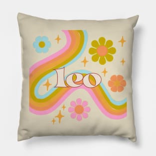 Leo 70s rainbow with flowers Pillow