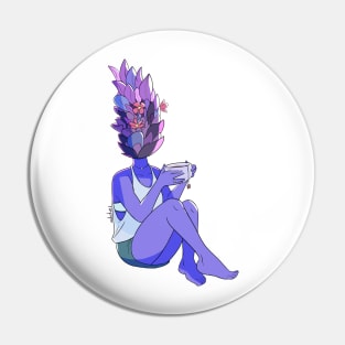 Lavanda Girl Pin