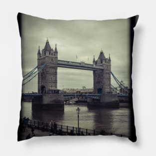 Thames Window Pillow