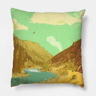 VINTAGE TRIP Pillow