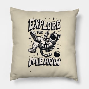 explore the meaow Pillow