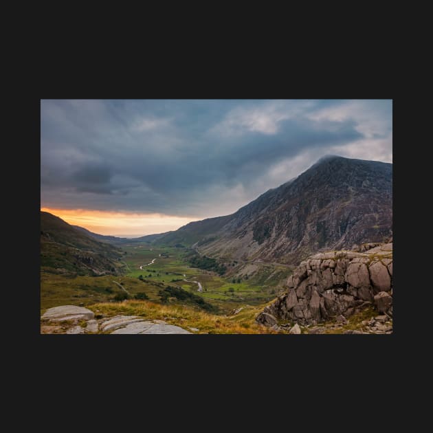 Pen yr Ole Wen and the Ogwen Valley by dasantillo