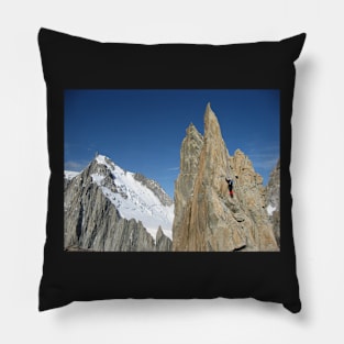 Traverse the Aiguilles du Diable (Mont-Blanc massif, France) Pillow