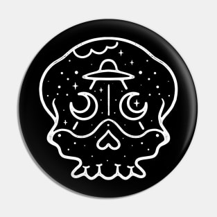 Skull Alien Pin