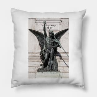 Monument To The Restorers - Details - 3 © Pillow