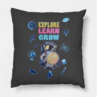 Explore learn crow Pillow